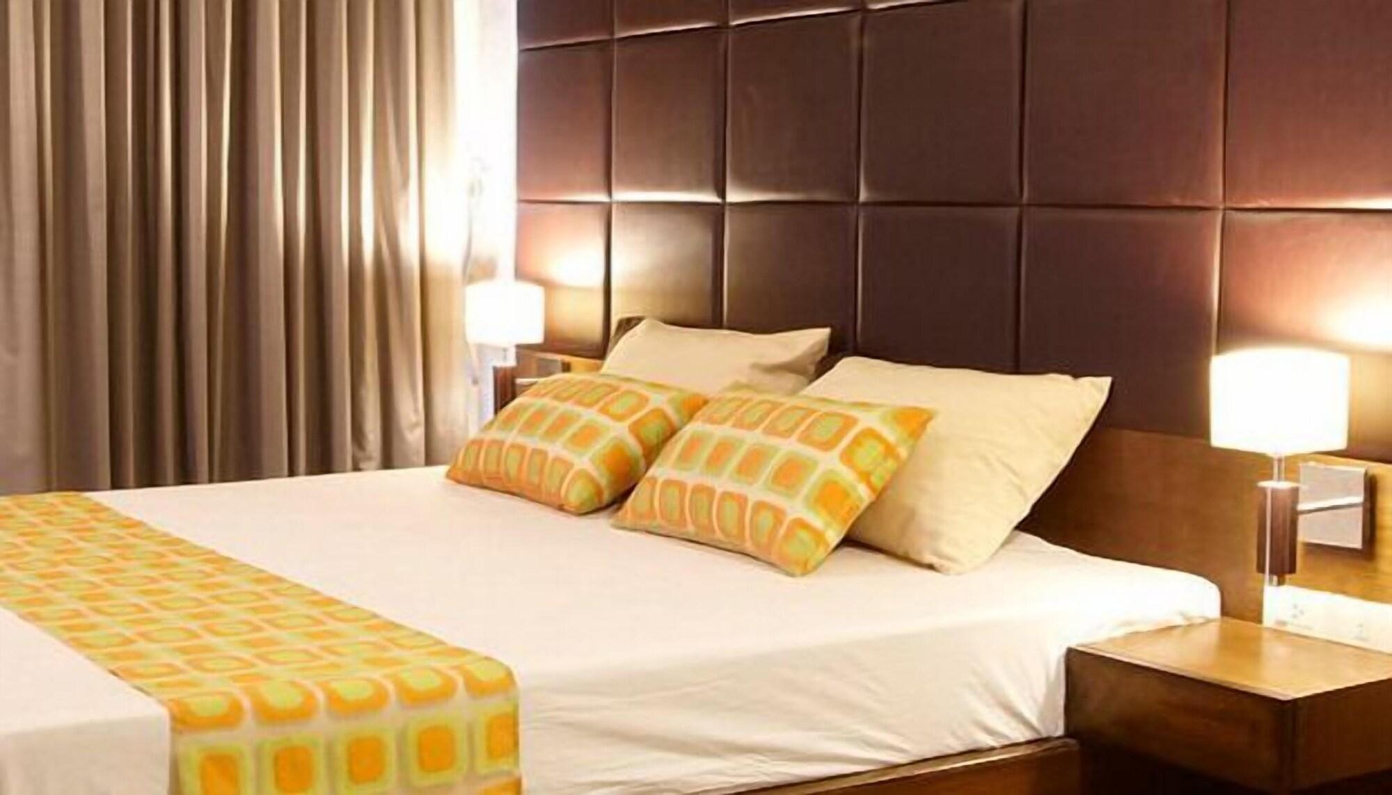 Collection O The Bangkok Cha Cha Suite Kültér fotó